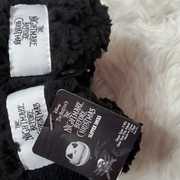 🆕️ DISNEY: THE NIGHTMARE BEFORE CHRISTMAS (JACK) SLIPPER SOCKS - Picture 7 of 7